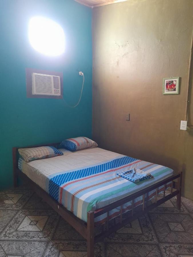 Hostel Loli ปูแอร์โตอีกวาซู ภายนอก รูปภาพ