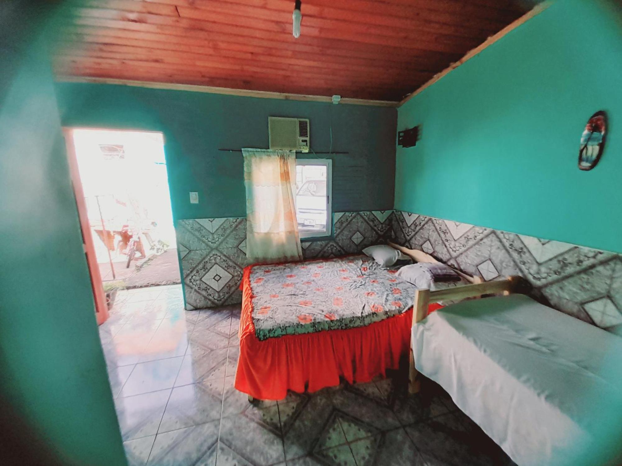 Hostel Loli ปูแอร์โตอีกวาซู ภายนอก รูปภาพ