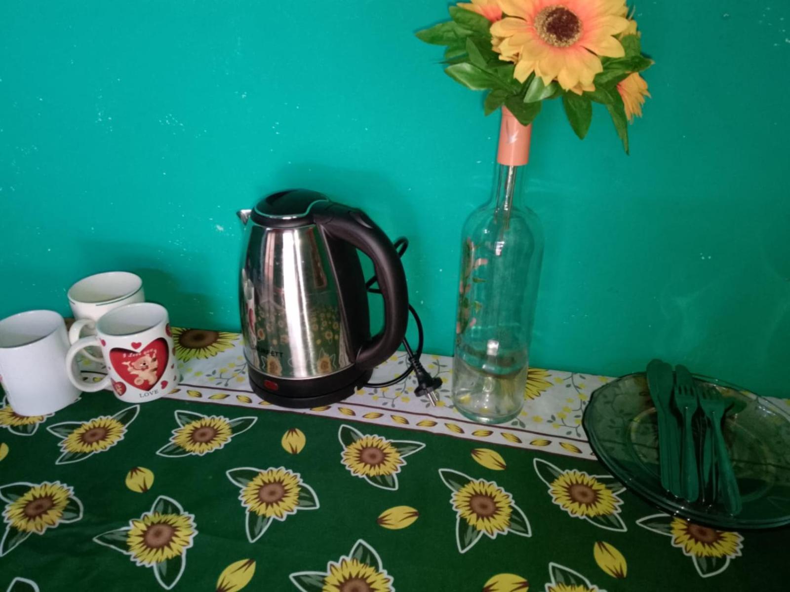 Hostel Loli ปูแอร์โตอีกวาซู ภายนอก รูปภาพ