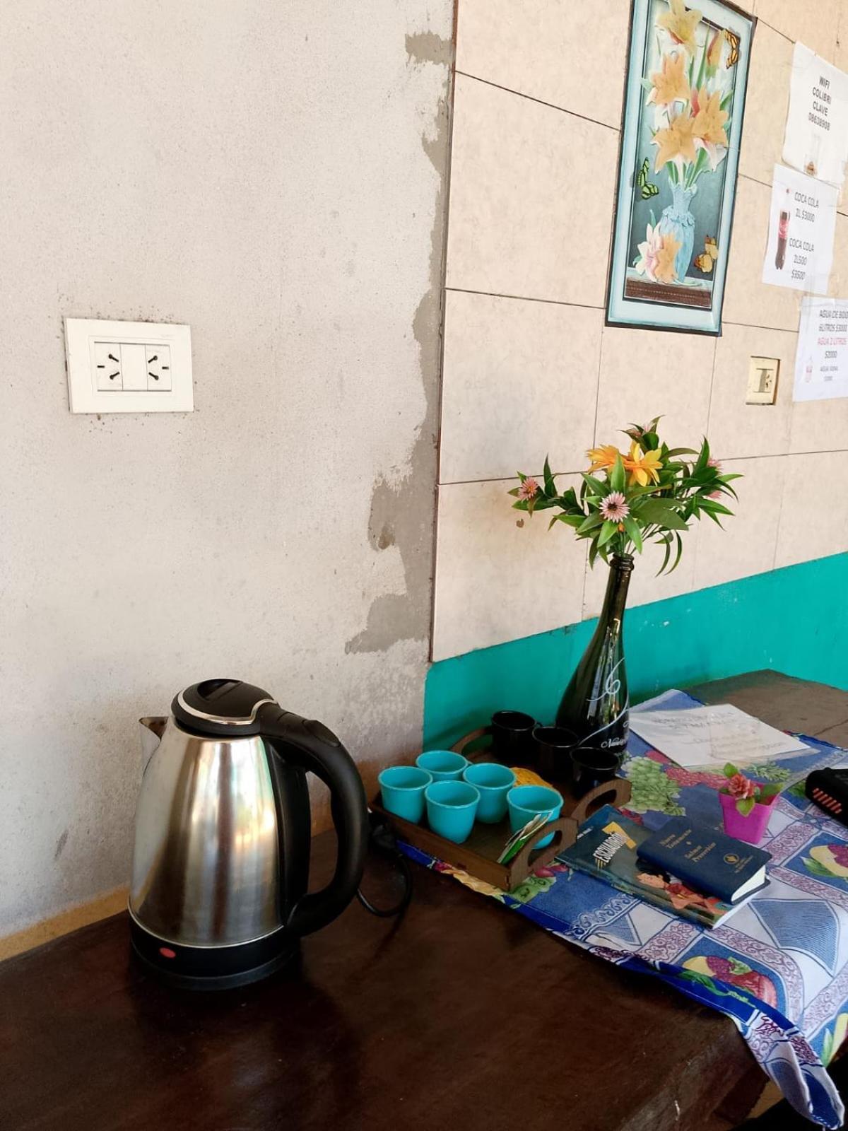 Hostel Loli ปูแอร์โตอีกวาซู ภายนอก รูปภาพ